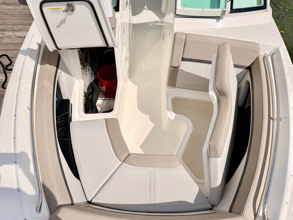 2026 Boston Whaler 280 Vantage 28.0 feet, Naples, Florida #56