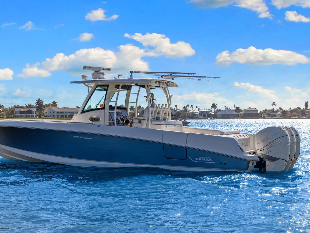 2014 Boston Whaler 350 OUTRAGE 35.0 feet, Naples, Florida #8