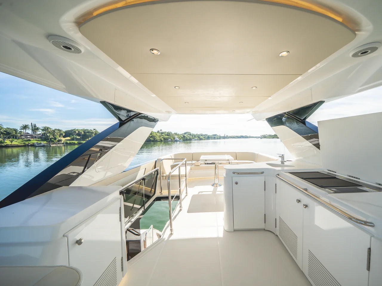 2026 Cruisers Yachts 57 FLY 57.0 feet, Stuart, Florida #22