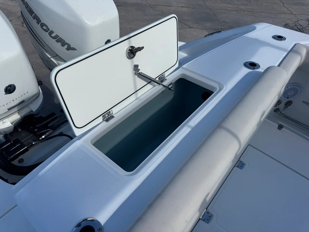 2017 Boston Whaler 33 OR 33.0 feet, Cocoa, Florida #8