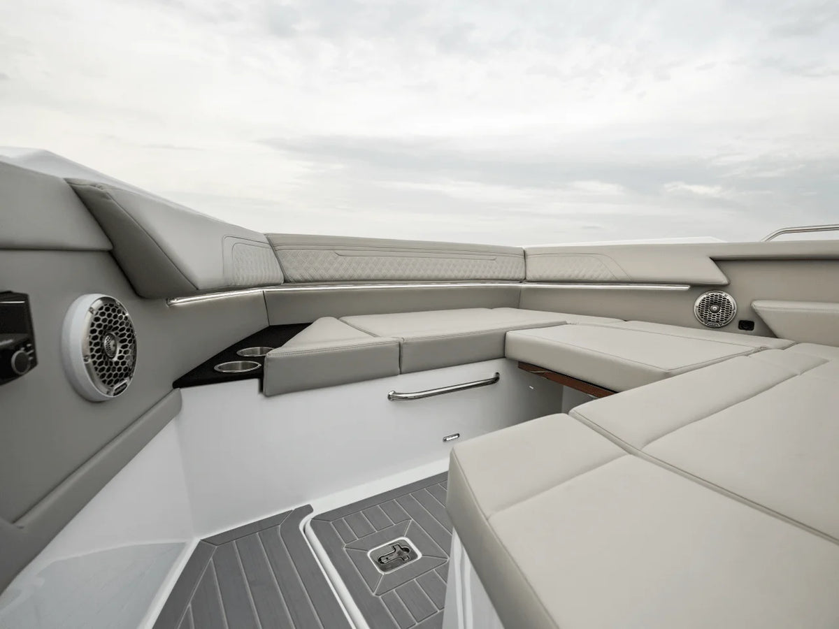 2027 Cruisers Yachts 34 GLS Outboard 34.0 feet, Venice, Florida #128