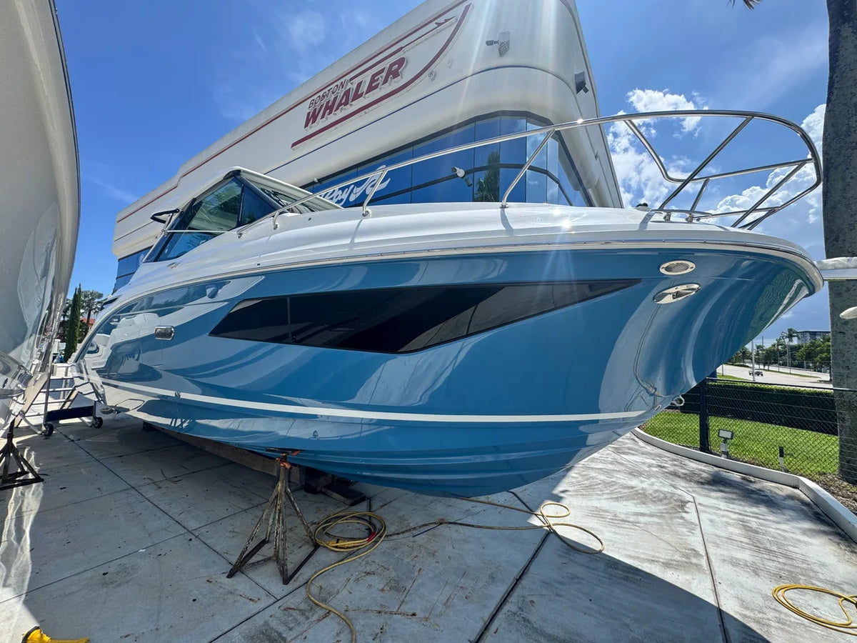 2027 Sea Ray Sundancer 320 Outboard 32.0 feet, Pompano Beach, Florida #2
