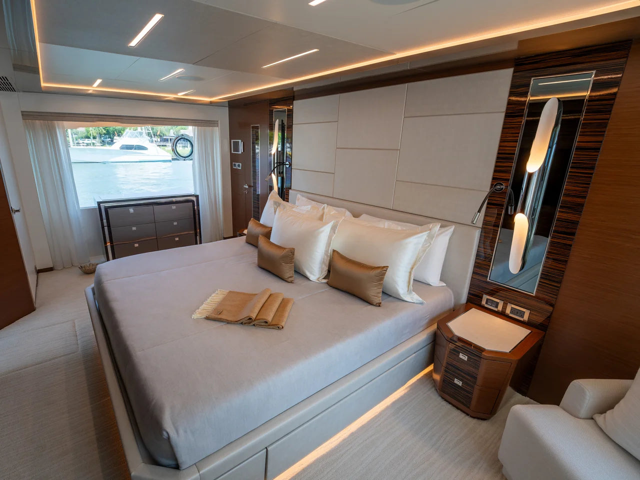 2021 Ocean Alexander 28R 90.0 feet, Wrightsville Beach, North Carolina #27