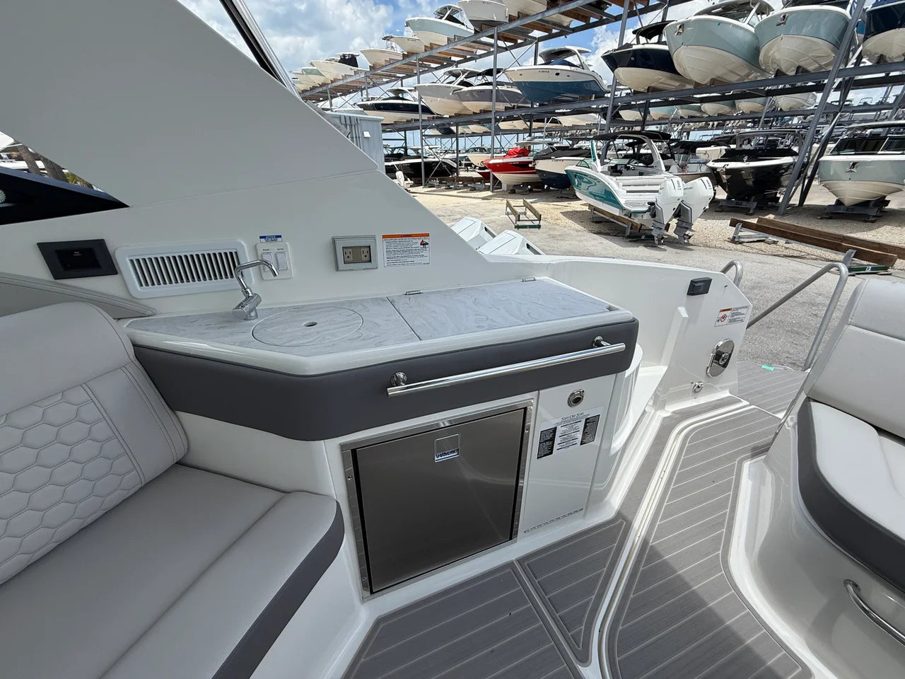 2026 Sea Ray Sundancer 320 Outboard 32.0 feet, Sarasota, Florida #38
