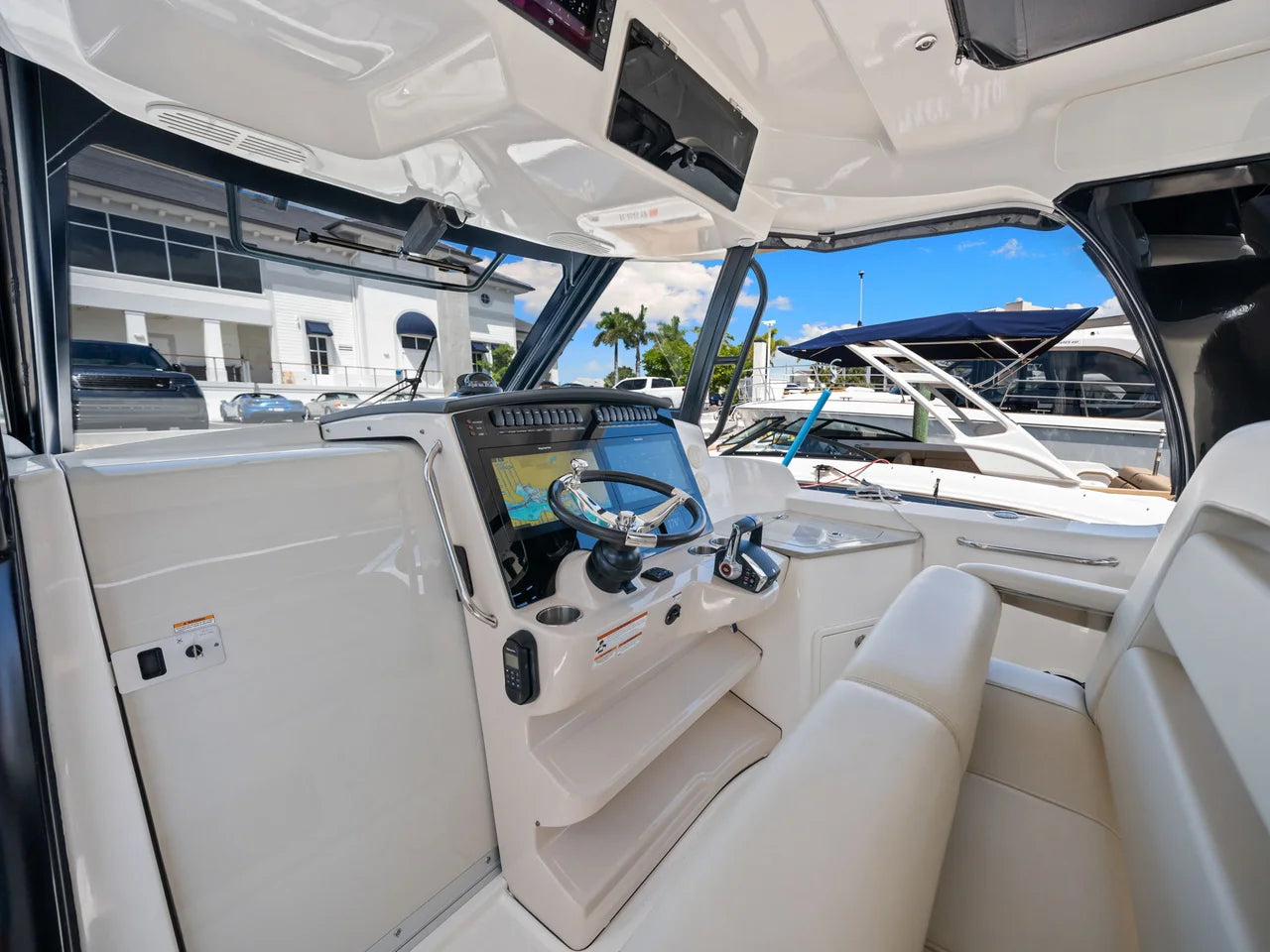 2022 Boston Whaler 350 REALM 35.0 feet, Naples, Florida #27
