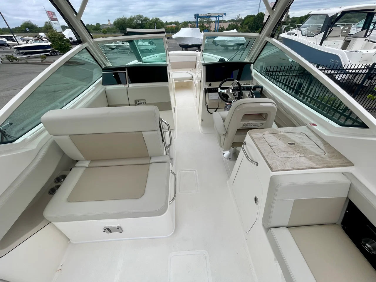 2027 Boston Whaler 280 Vantage 27.0 feet, Danvers, Massachusetts #14