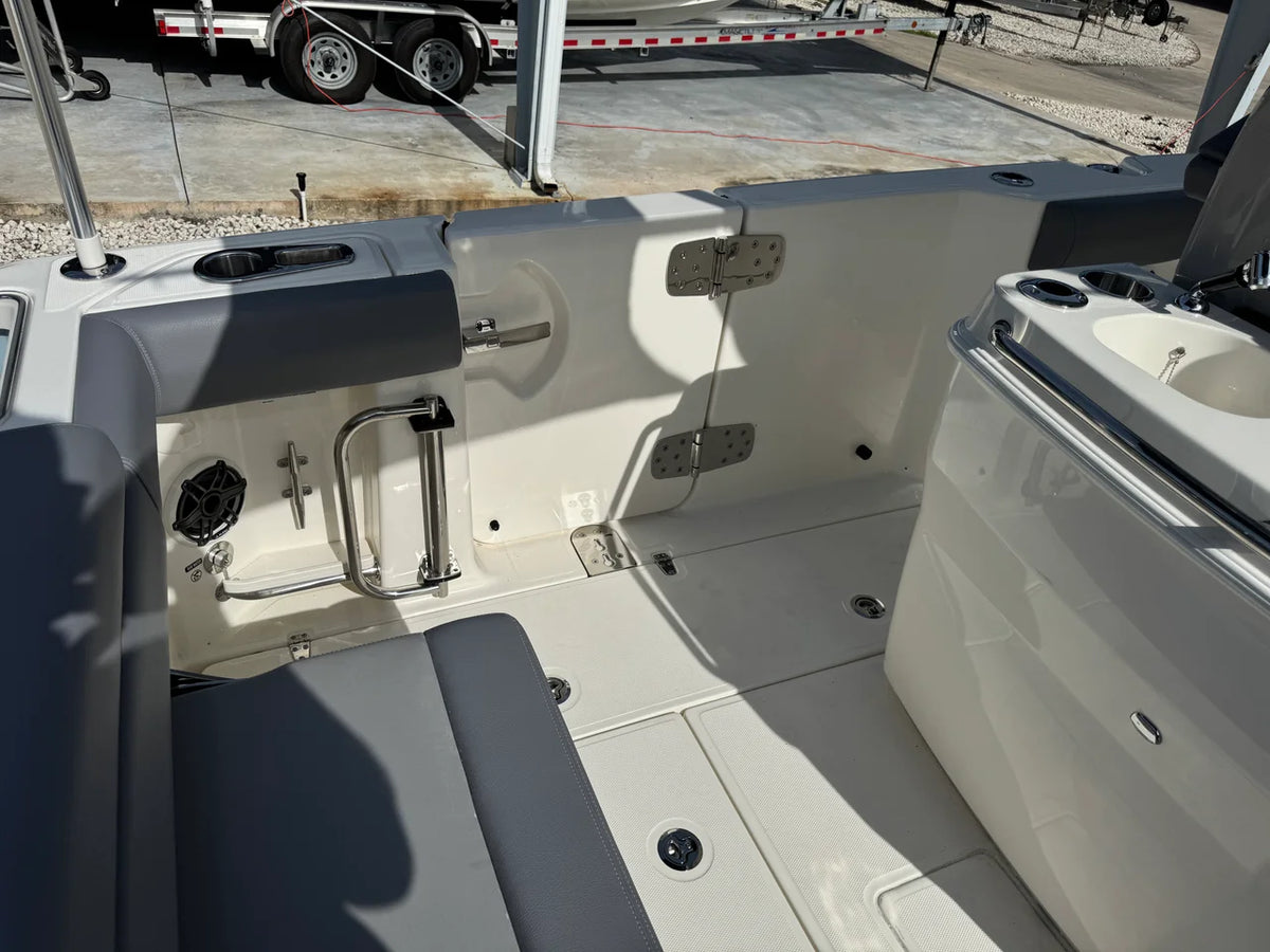 2026 Boston Whaler 280 Outrage 28.0 feet, Cocoa, Florida #9