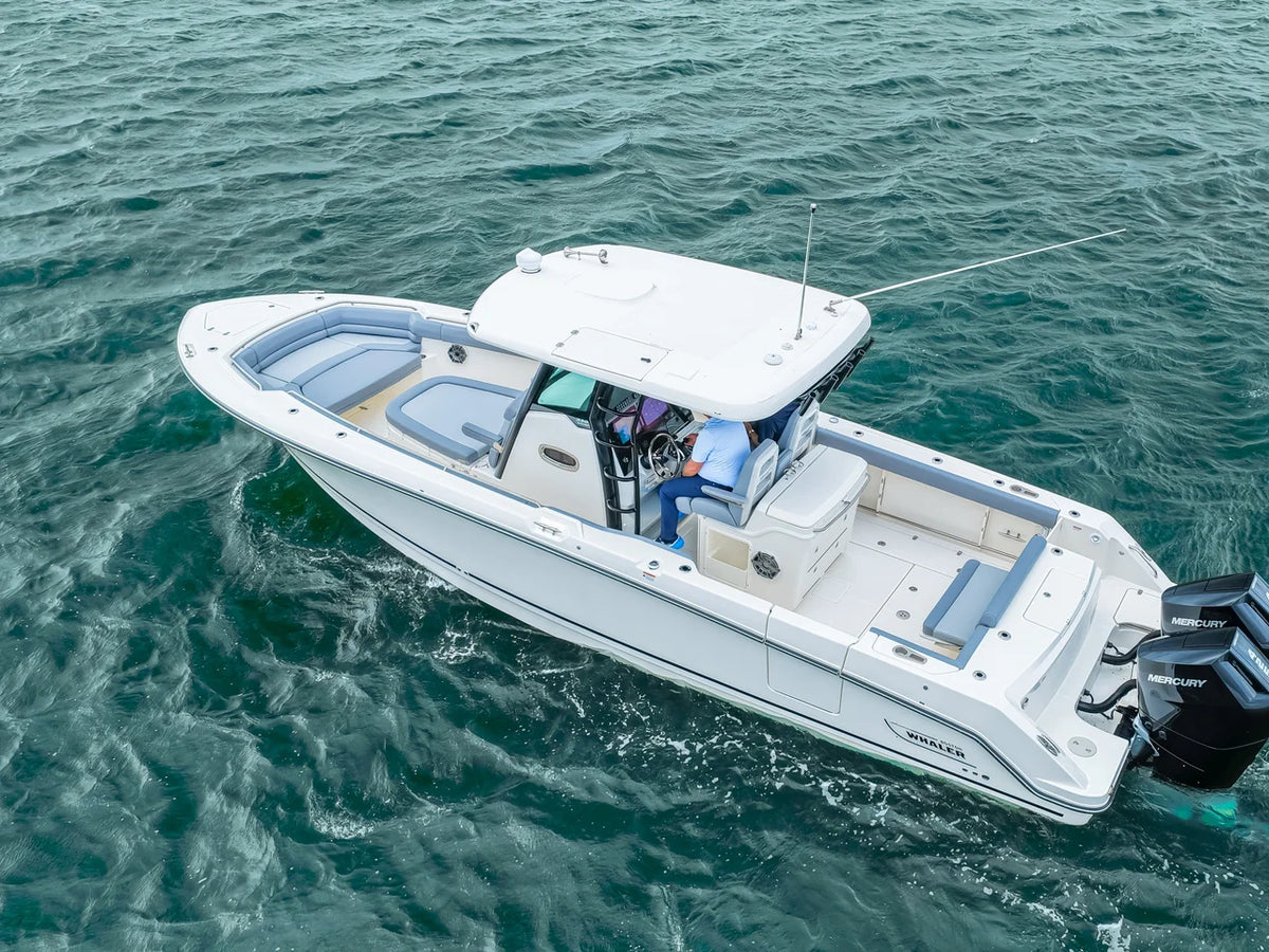 2026 Boston Whaler 330 Outrage 33.0 feet, Clearwater, Florida #23