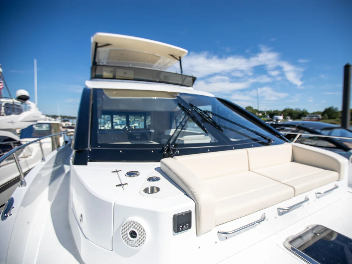 2027 Cruisers Yachts 50 FLY 50.0 feet, Brick Township, New Jersey #89