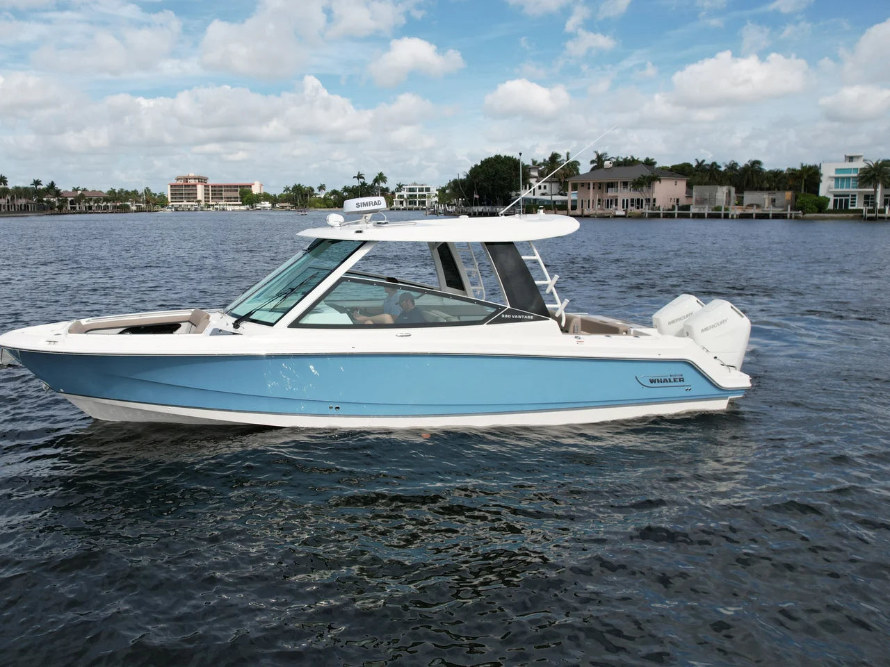 2027 Boston Whaler 330 Vantage 33.0 feet, Pompano Beach, Florida #2