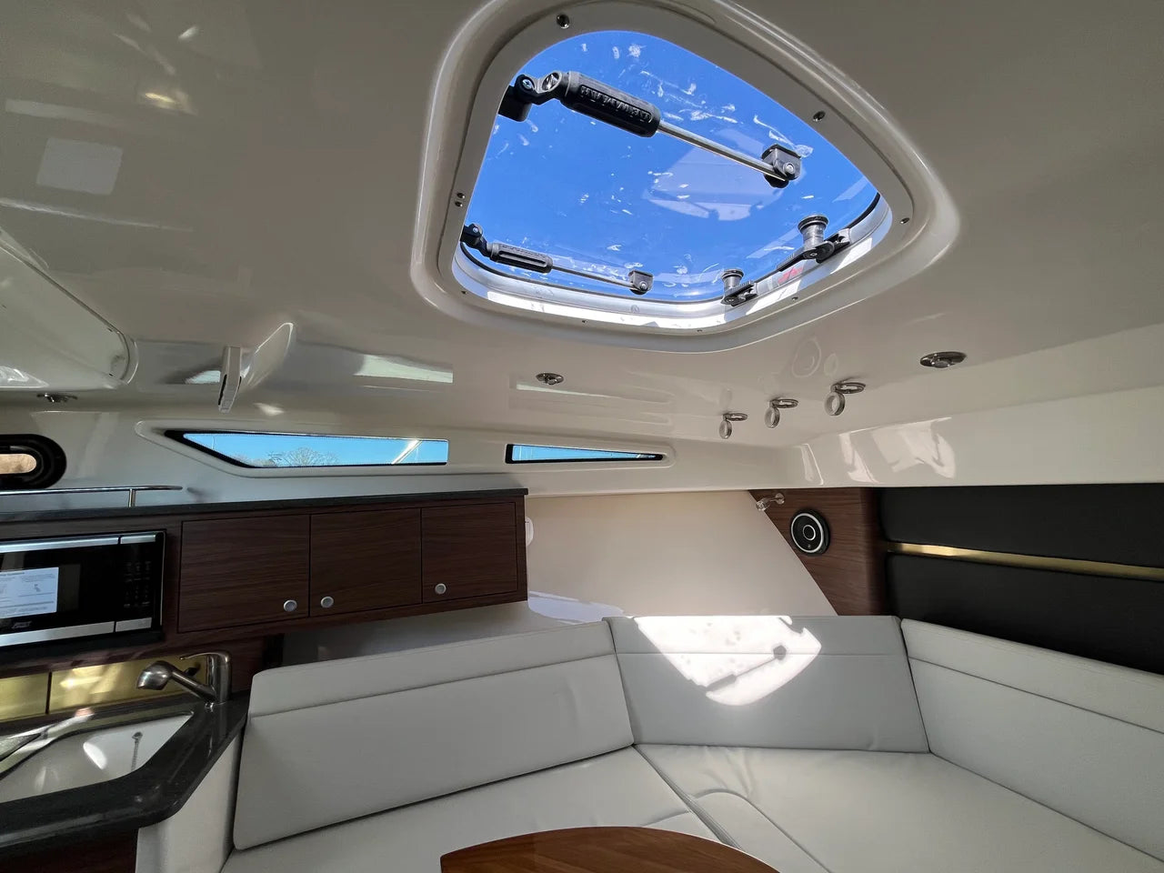 2026 Boston Whaler 325 Conquest 32.0 feet, Westbrook, Connecticut #31
