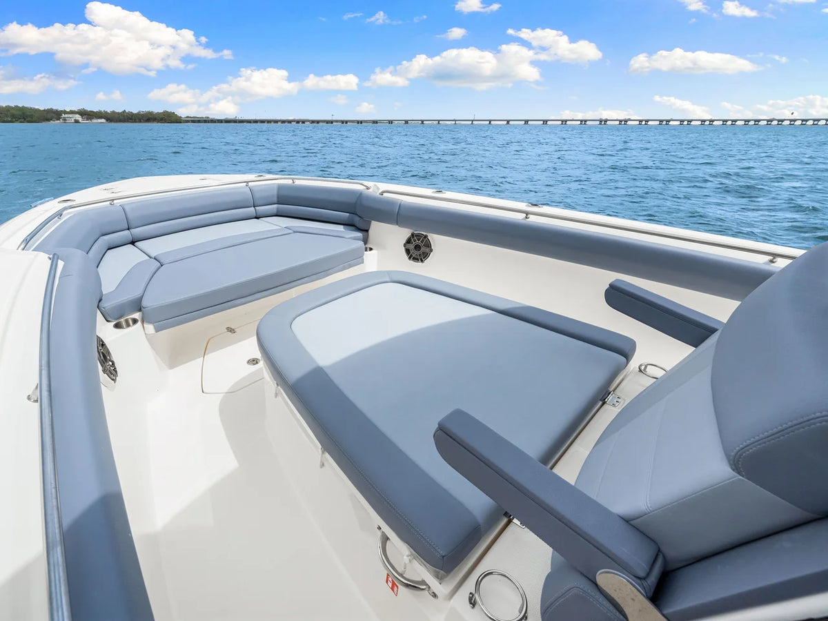 2026 Boston Whaler 330 Outrage 33.0 feet, Clearwater, Florida #30