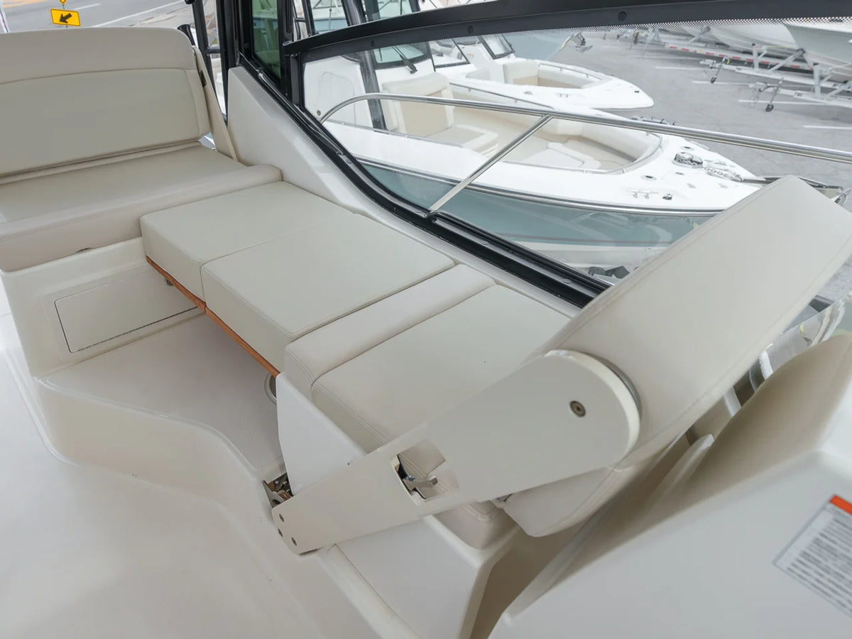 2026 Boston Whaler 325 Conquest 32.0 feet, Fort Walton Beach, Florida #44