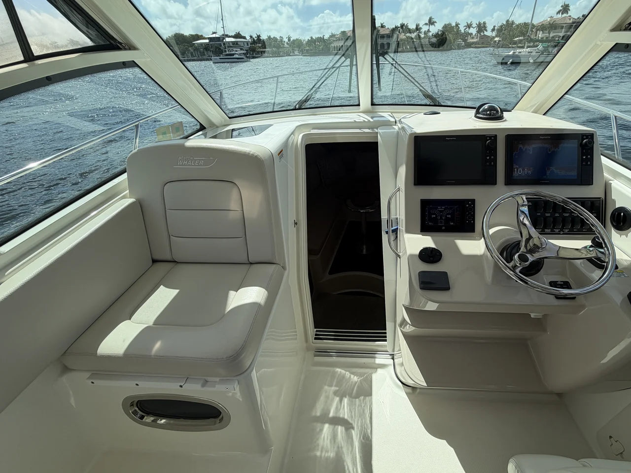 2019 Boston Whaler 315 CONQUEST 31.0 feet, Pompano Beach, Florida #22