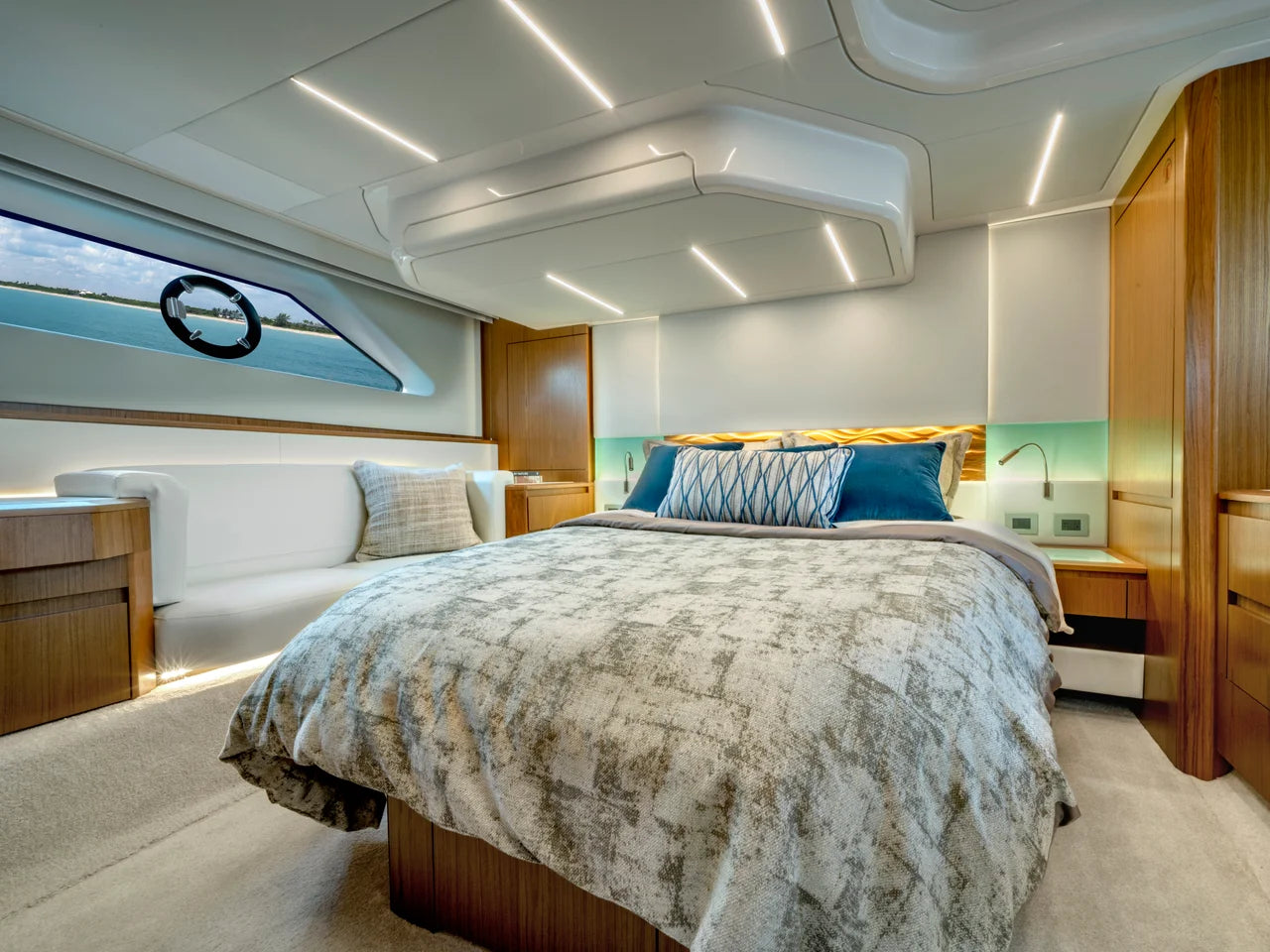 2026 Tiara Yachts 60 EX 60.0 feet, Inuvik, Northwest Territories #20