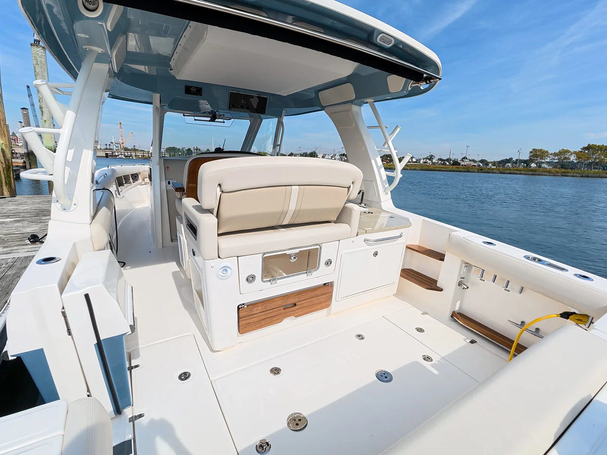 2027 Boston Whaler 350 Realm 35.0 feet, Norwalk, Connecticut #10