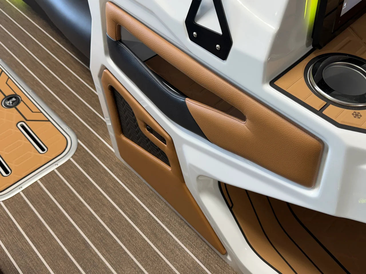 2027 Premier 270INTRIGUE 27.0 feet, Nisswa, Minnesota #69