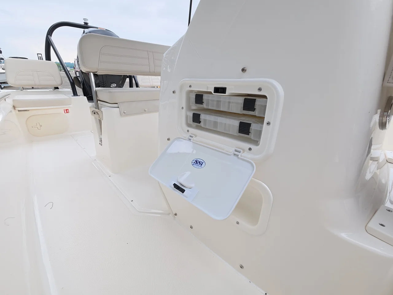 2027 Boston Whaler 170 Montauk 17.0 feet, Norwalk, Connecticut #19
