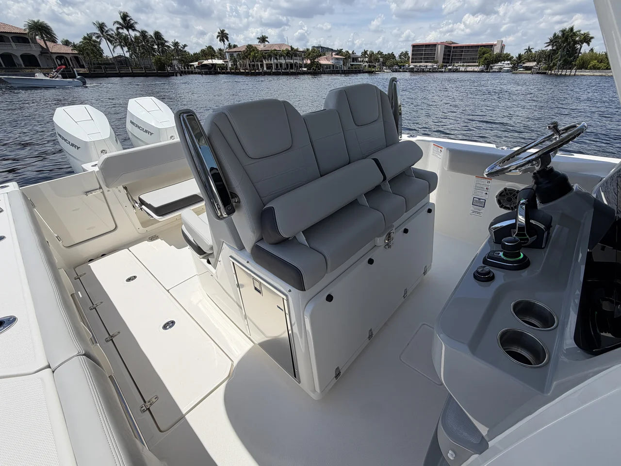 2026 Boston Whaler 330 Outrage 33.0 feet, Pompano Beach, Florida #44