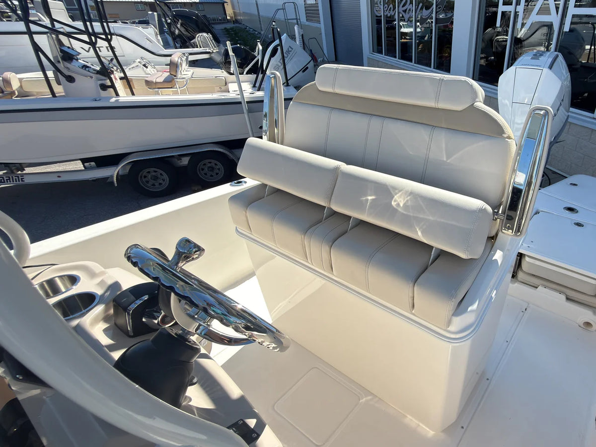 2027 Boston Whaler 250 Dauntless 25.0 feet, Panama City, FL #25