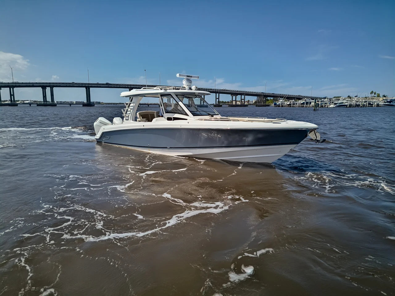 2025 Boston Whaler 350 REALM 35.0 feet, Stuart, Florida #24