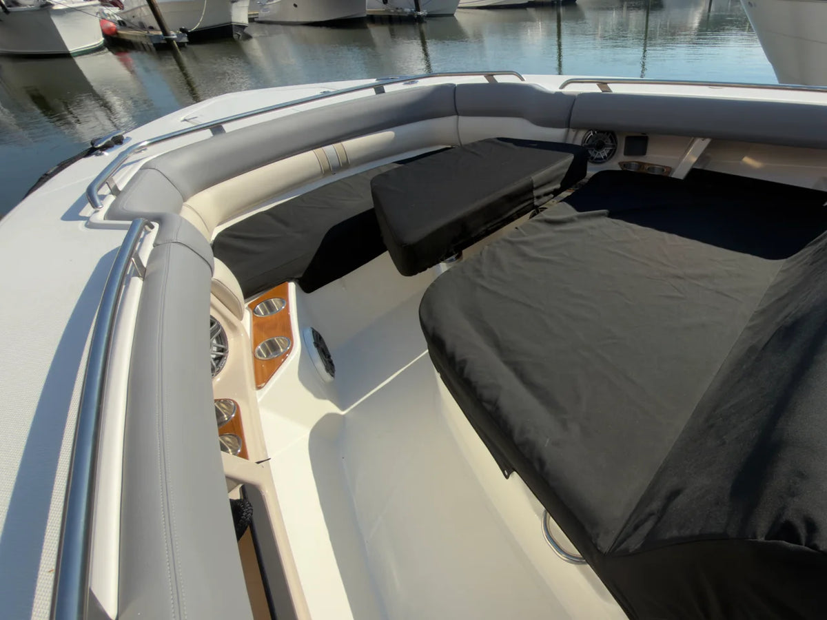 2025 Boston Whaler 350 REALM 35.0 feet, Greenwich, CT #40