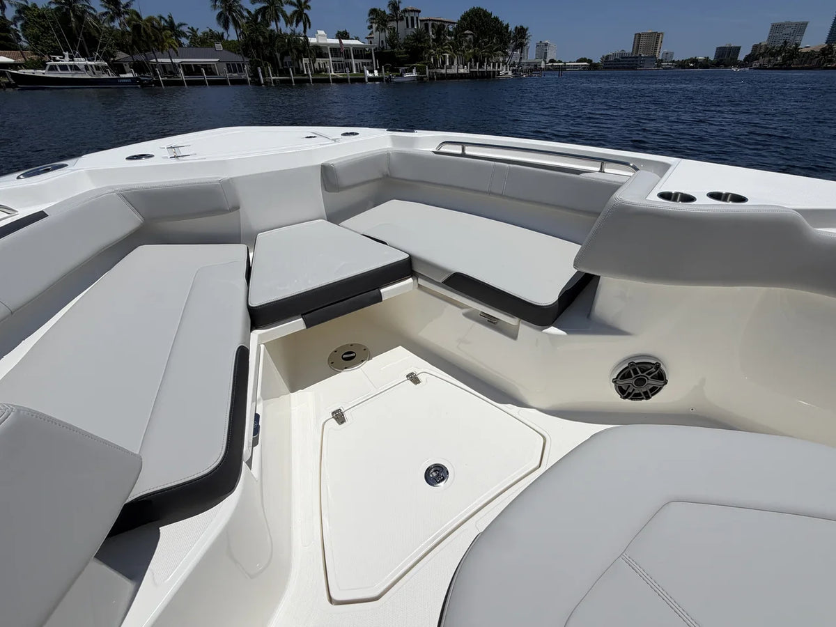 2026 Boston Whaler 330 Outrage 33.0 feet, Pompano Beach, Florida #51