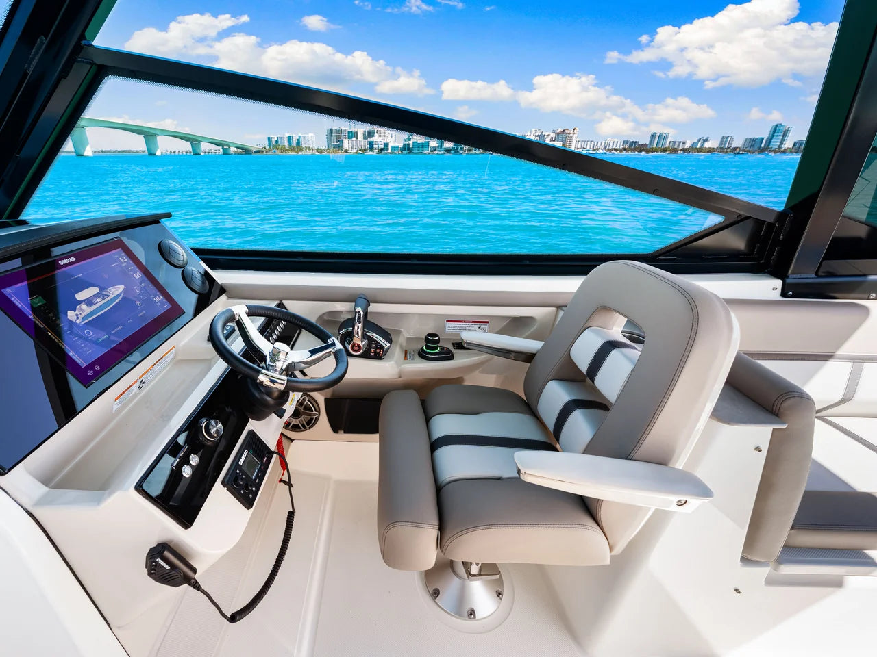 2026 Boston Whaler 330 Vantage 33.0 feet, Sarasota, FL #44