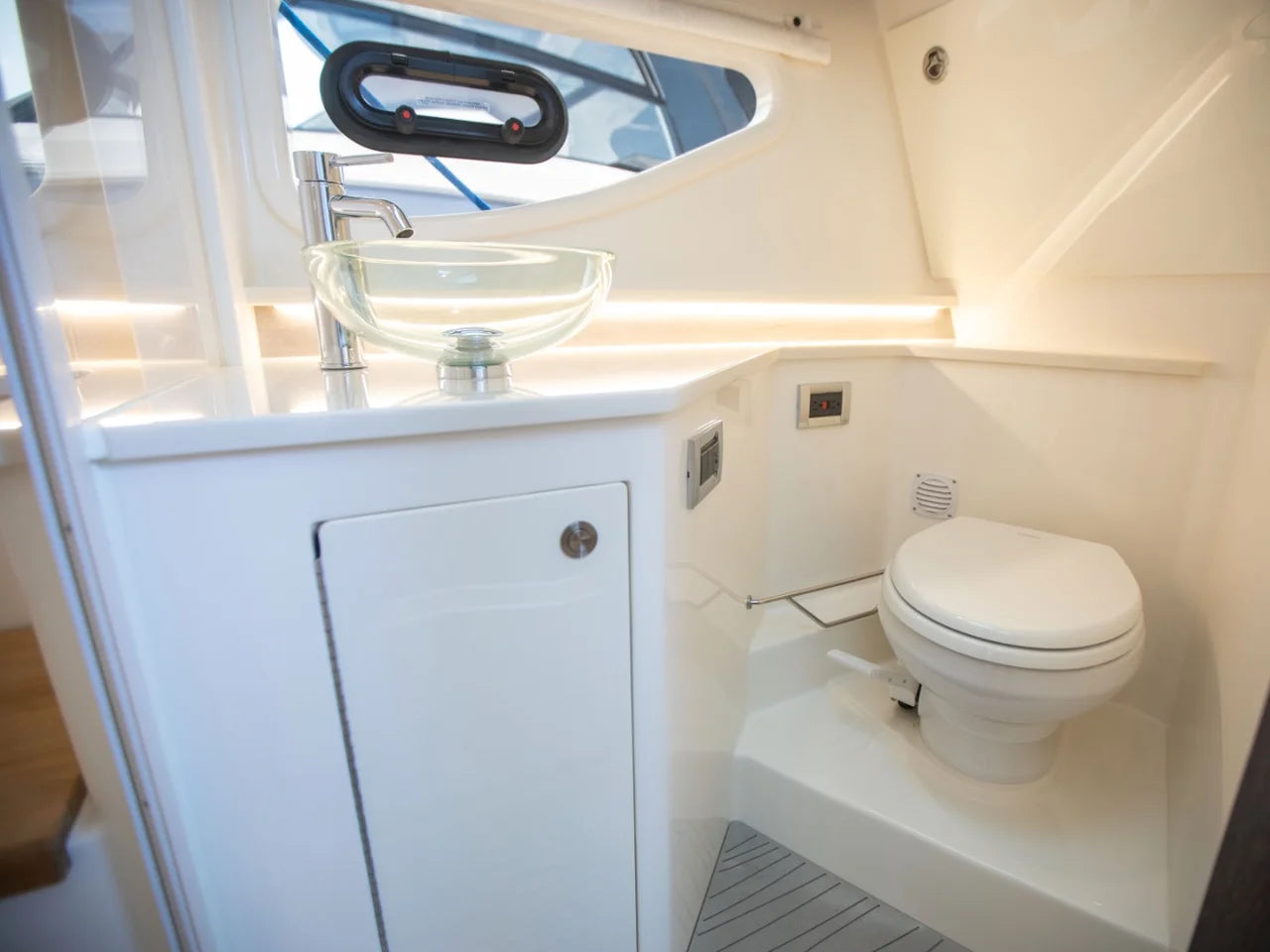2026 Sea Ray Sundancer 370 Outboard 37.0 feet, Brick Township, New Jersey #64