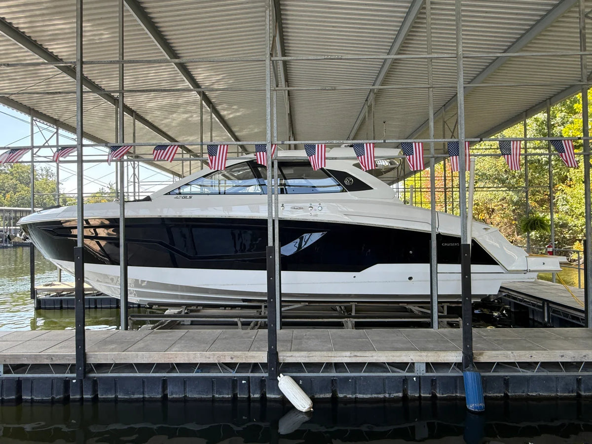 2027 Cruisers Yachts 42 GLS 42.0 feet, Lake Ozark, MO #1