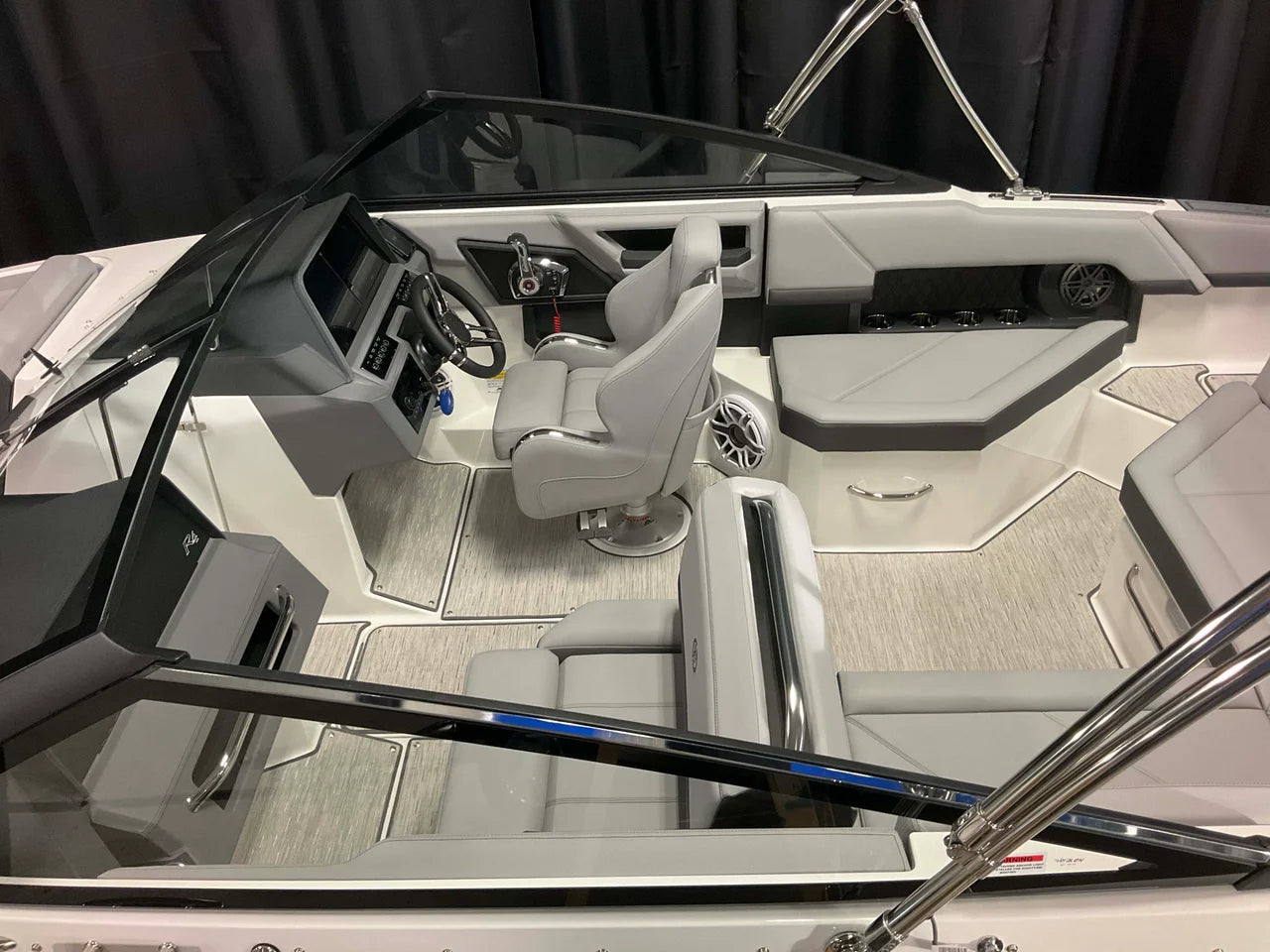 2026 Cobalt R4 Outboard 24.0 feet, Crosslake, Minnesota #8