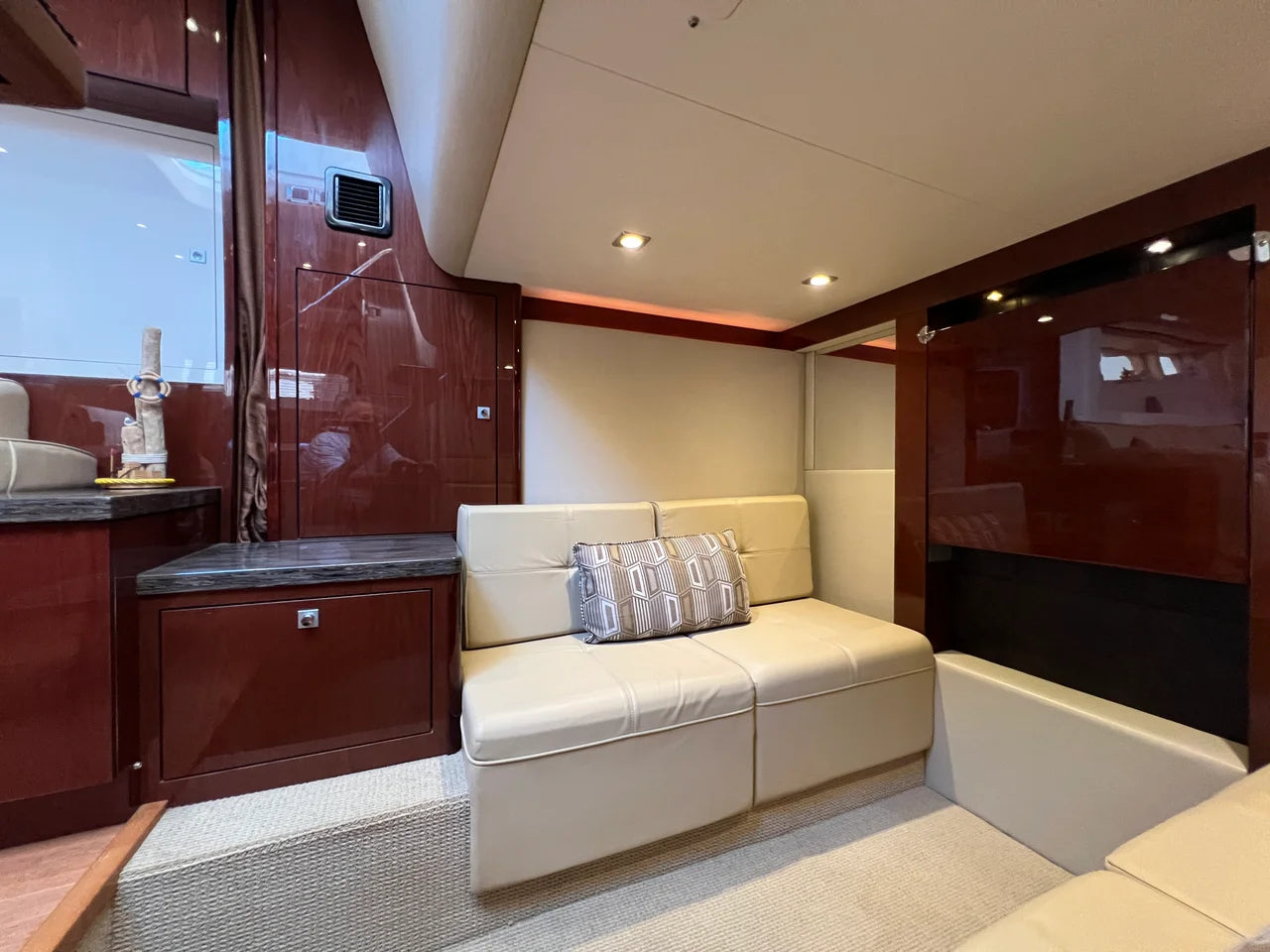 2015 Sea Ray 410 Sundancer 41.0 feet, Huntington, NY #56