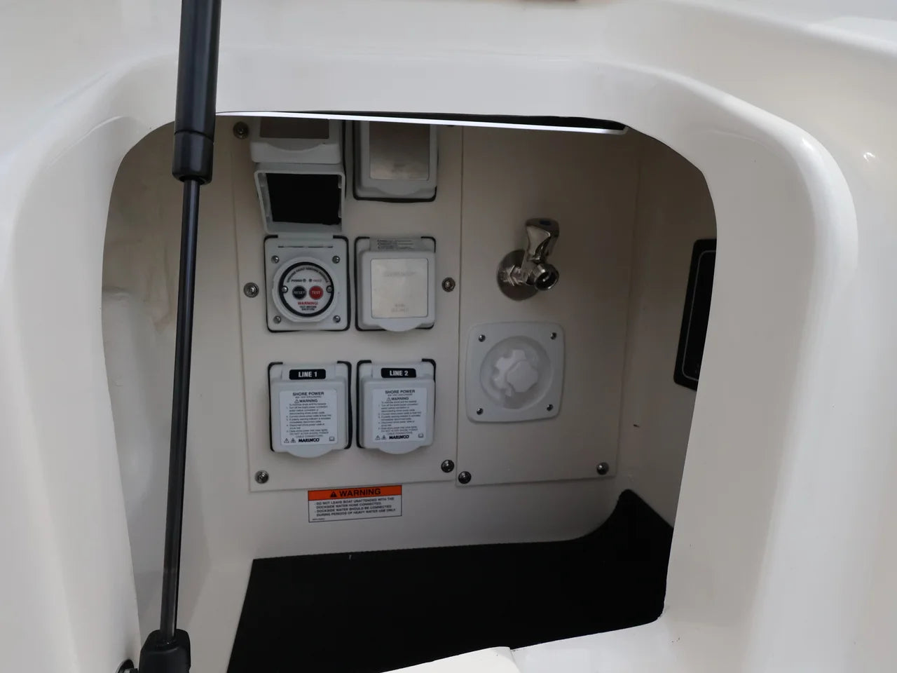 2026 Sea Ray Sundancer 370 Outboard 37.0 feet, Naples, Florida #33