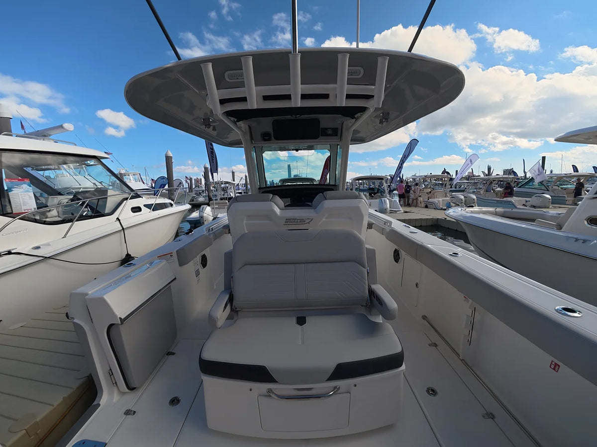 2027 Boston Whaler 330 Outrage 33.0 feet, Ocean View, NJ #11