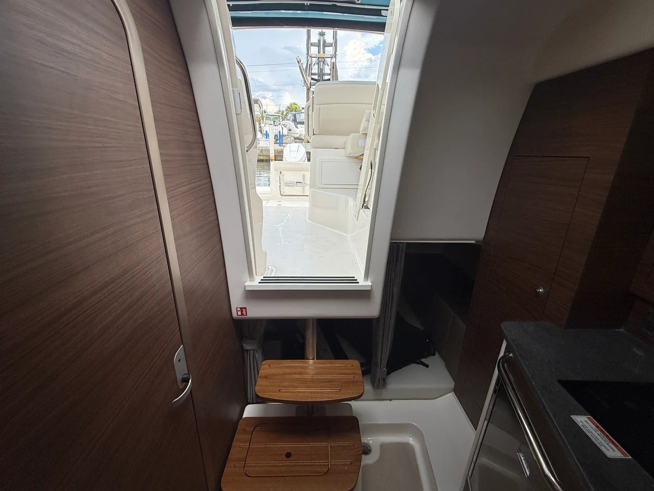 2027 Boston Whaler 325 Conquest 32.0 feet, Sarasota, FL #52