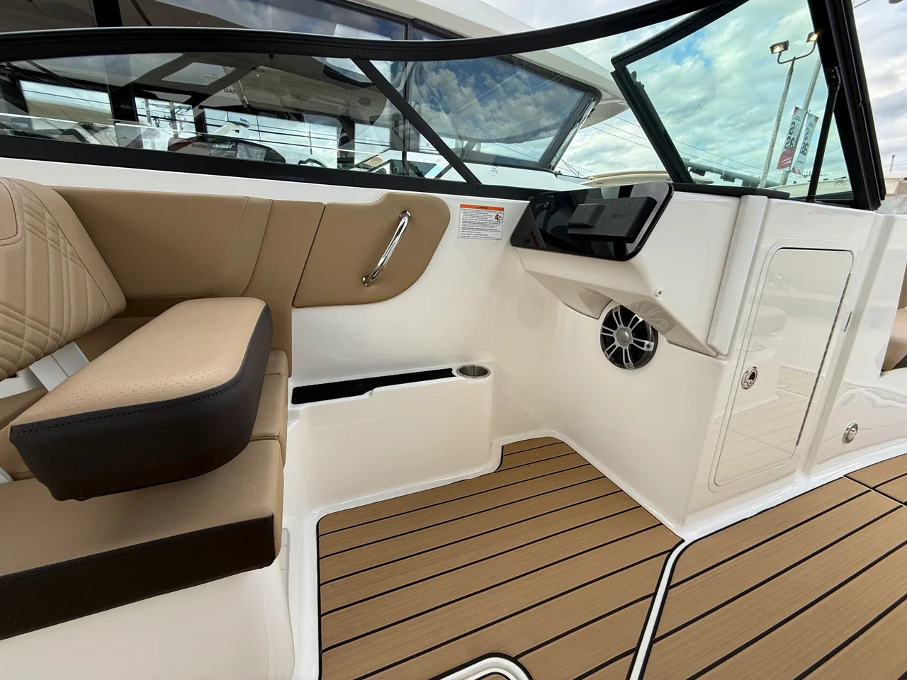 2026 Sea Ray SDX 270 Outboard 27.0 feet, Miami, FL #23