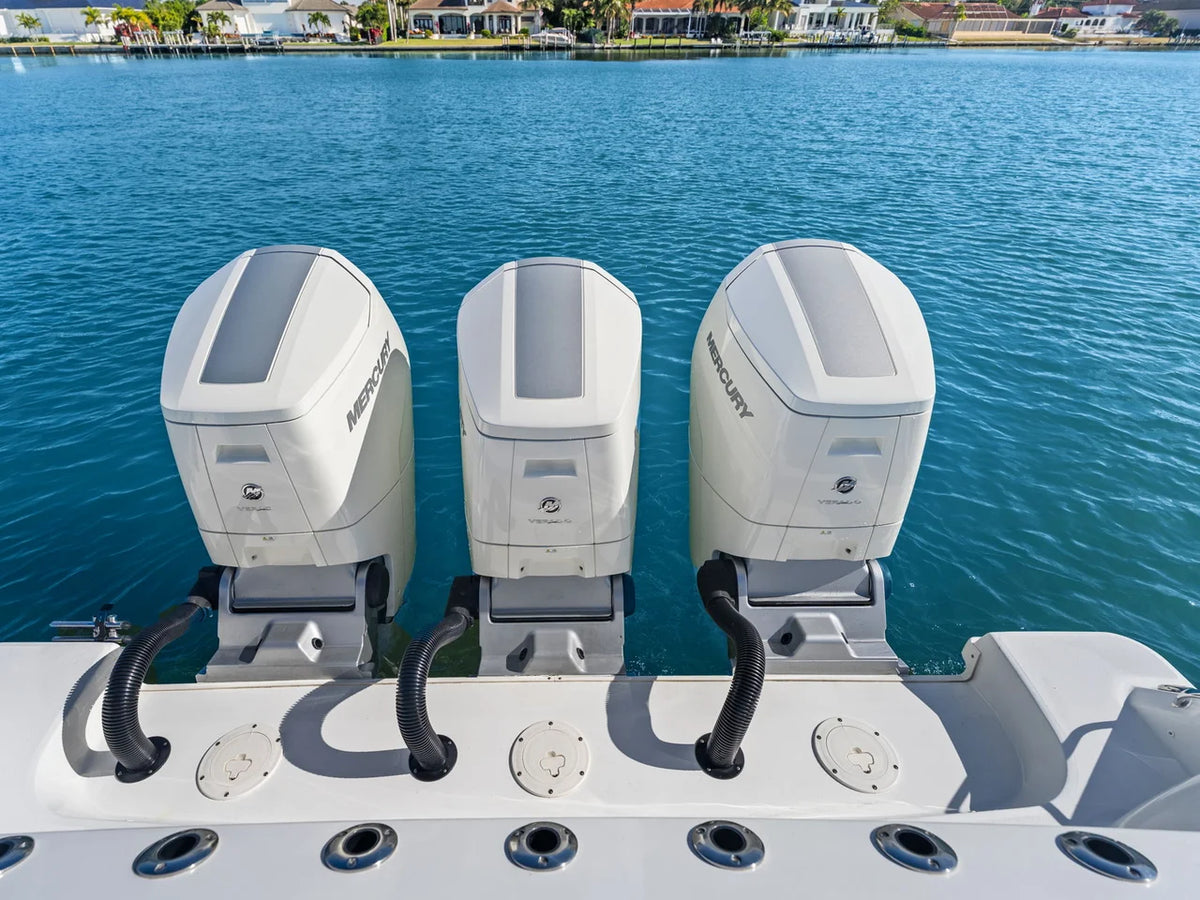 2023 Boston Whaler 420 OUTRAGE 42.0 feet, Naples, Florida #44