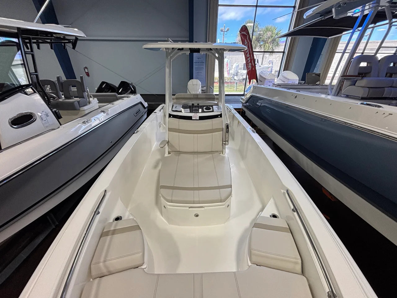 2026 Boston Whaler 250 Dauntless 25.0 feet, Clearwater, Florida #16