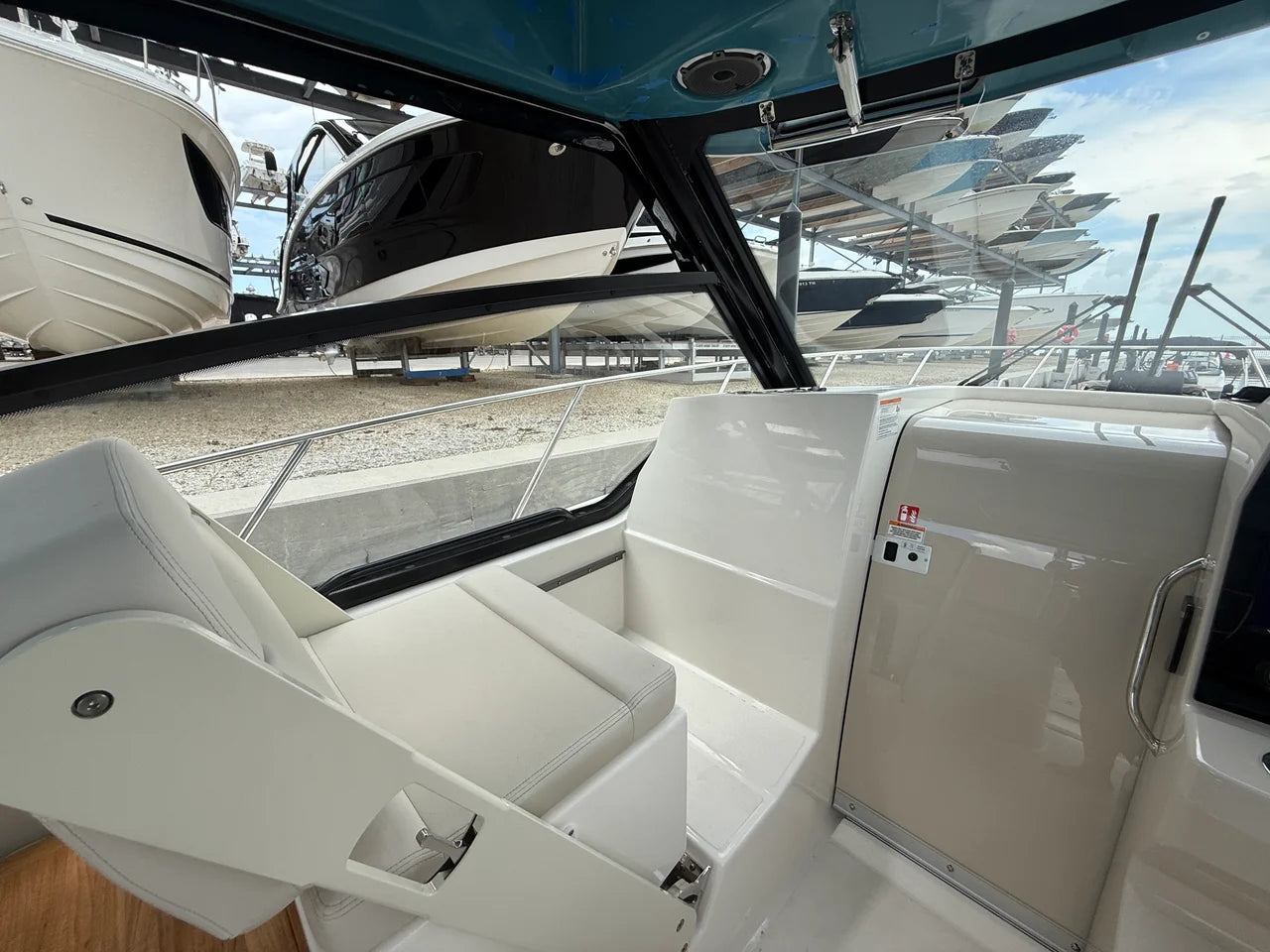 2027 Boston Whaler 325 Conquest 32.0 feet, Sarasota, FL #20
