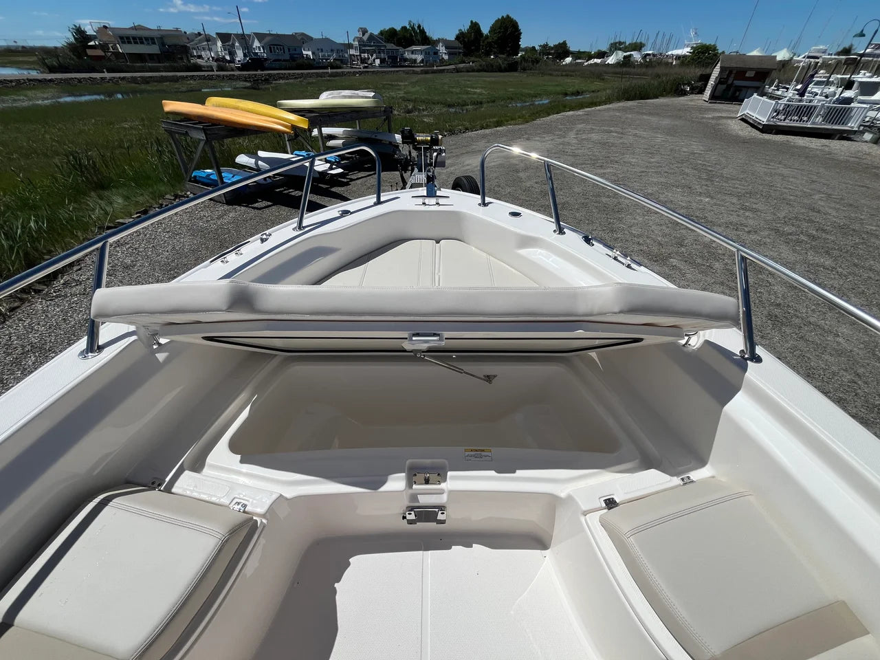 2026 Boston Whaler 250 Dauntless 25.0 feet, Westbrook, Connecticut #17