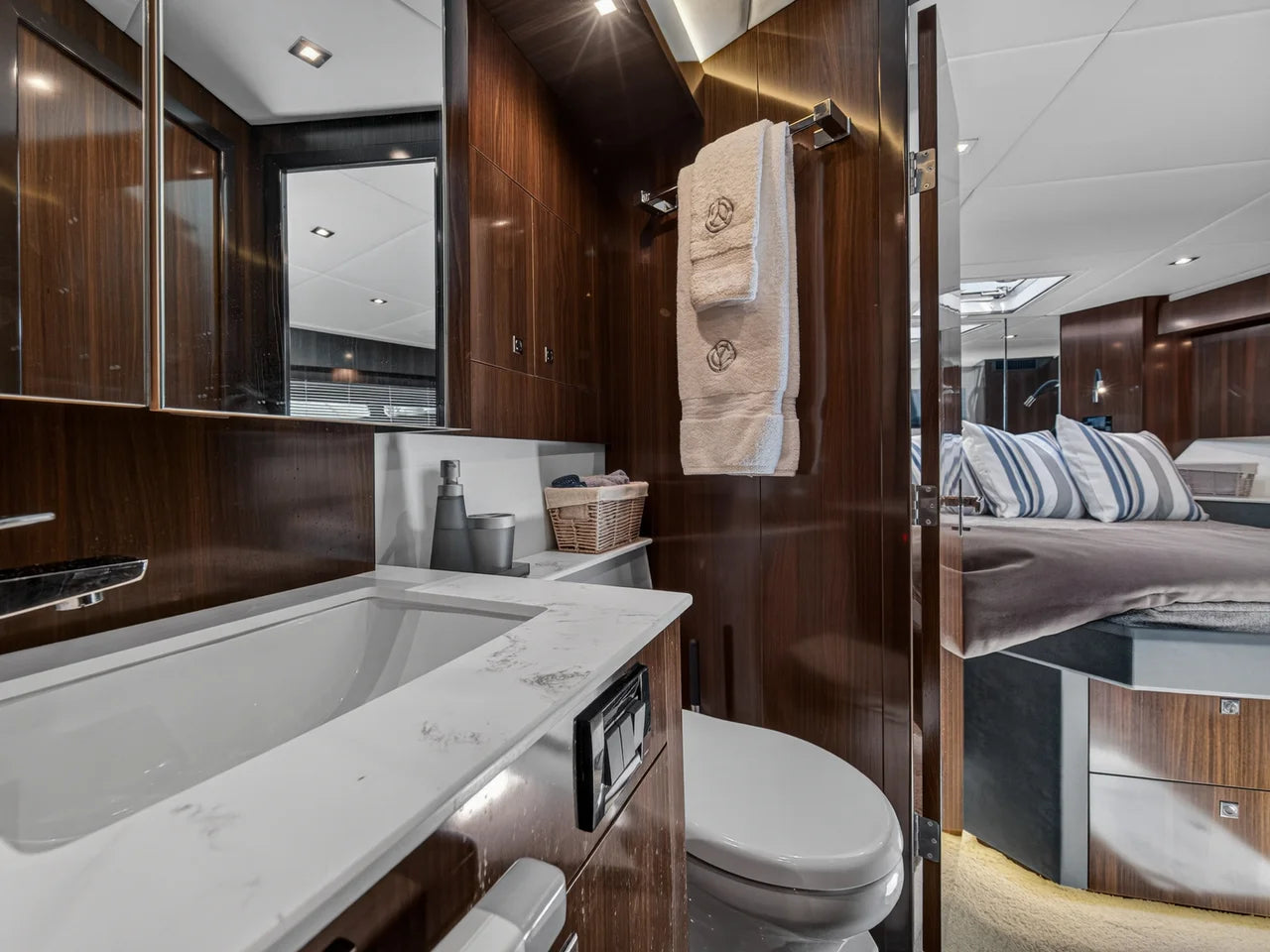 2023 Cruisers Yachts 50 CANTIUS 50.0 feet, Palm Beach, FL #73