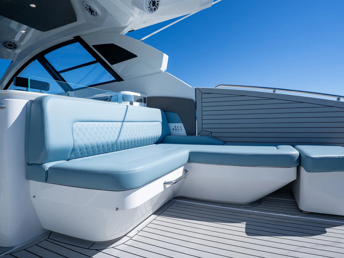2027 Cruisers Yachts 50 GLS OB 50.0 feet, Clearwater, Florida #22