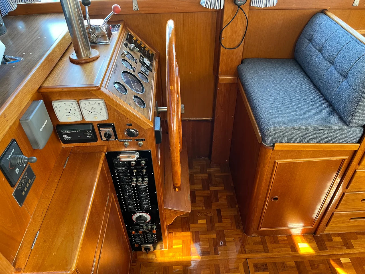 1990 Grand Banks 32 SEDAN 31.0 feet, Key Largo, Florida #6