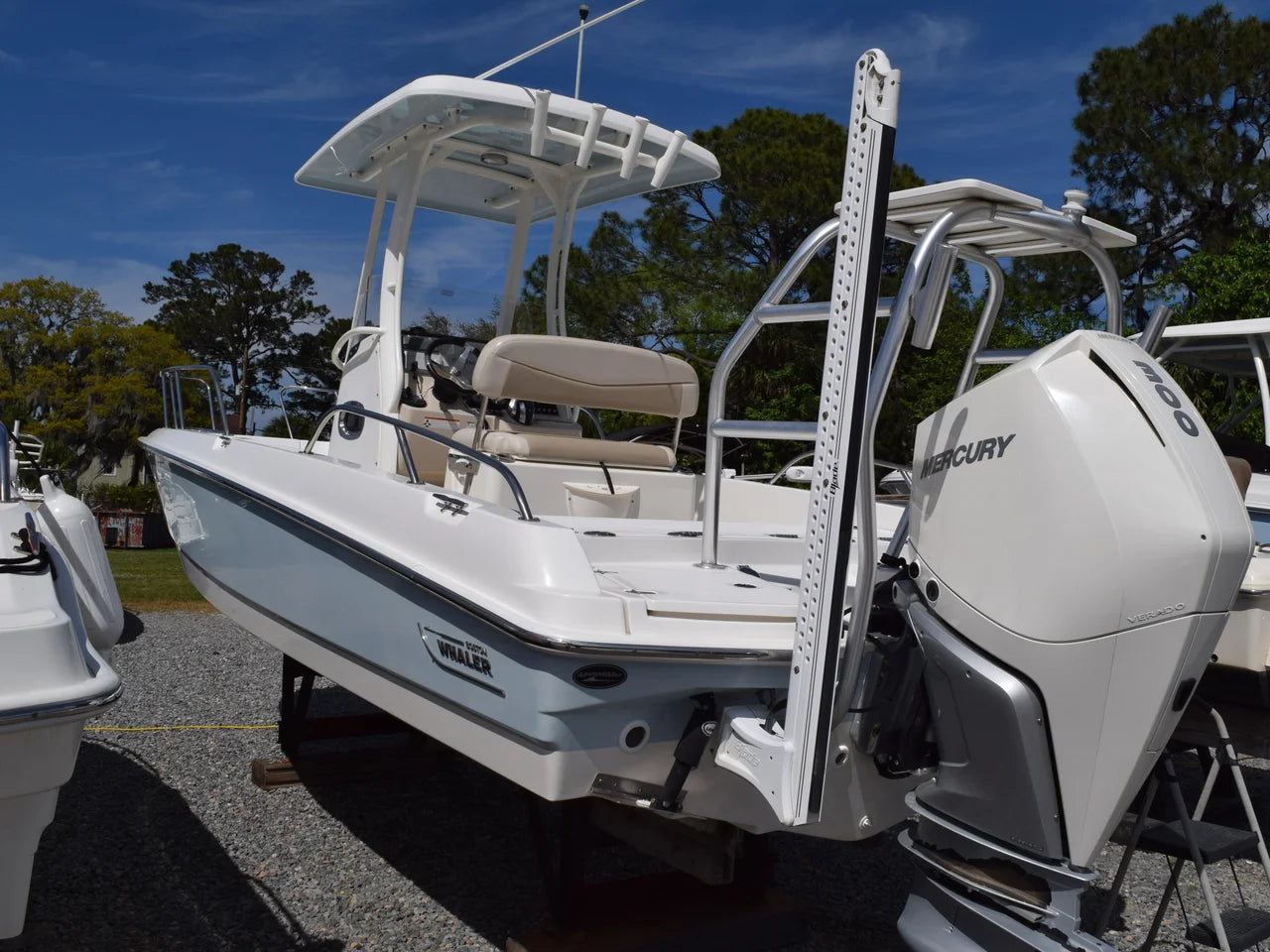 2019 Boston Whaler 240 Dauntless 24.0 feet, Thunderbolt, GA #3