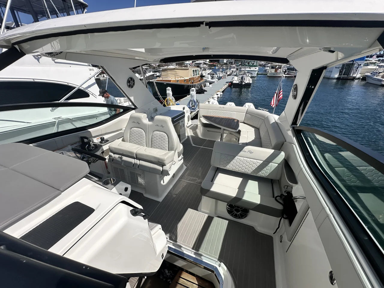 2023 Sea Ray 320 SUNDANCER OB 32.0 feet, Kittery, ME #14