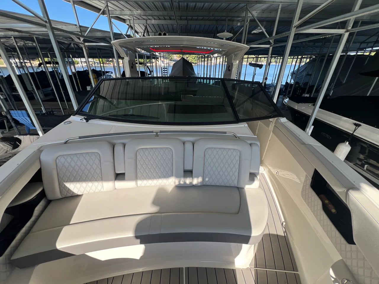 2022 Sea Ray 400 SLX 39.0 feet, Lake Ozark, Missouri #17