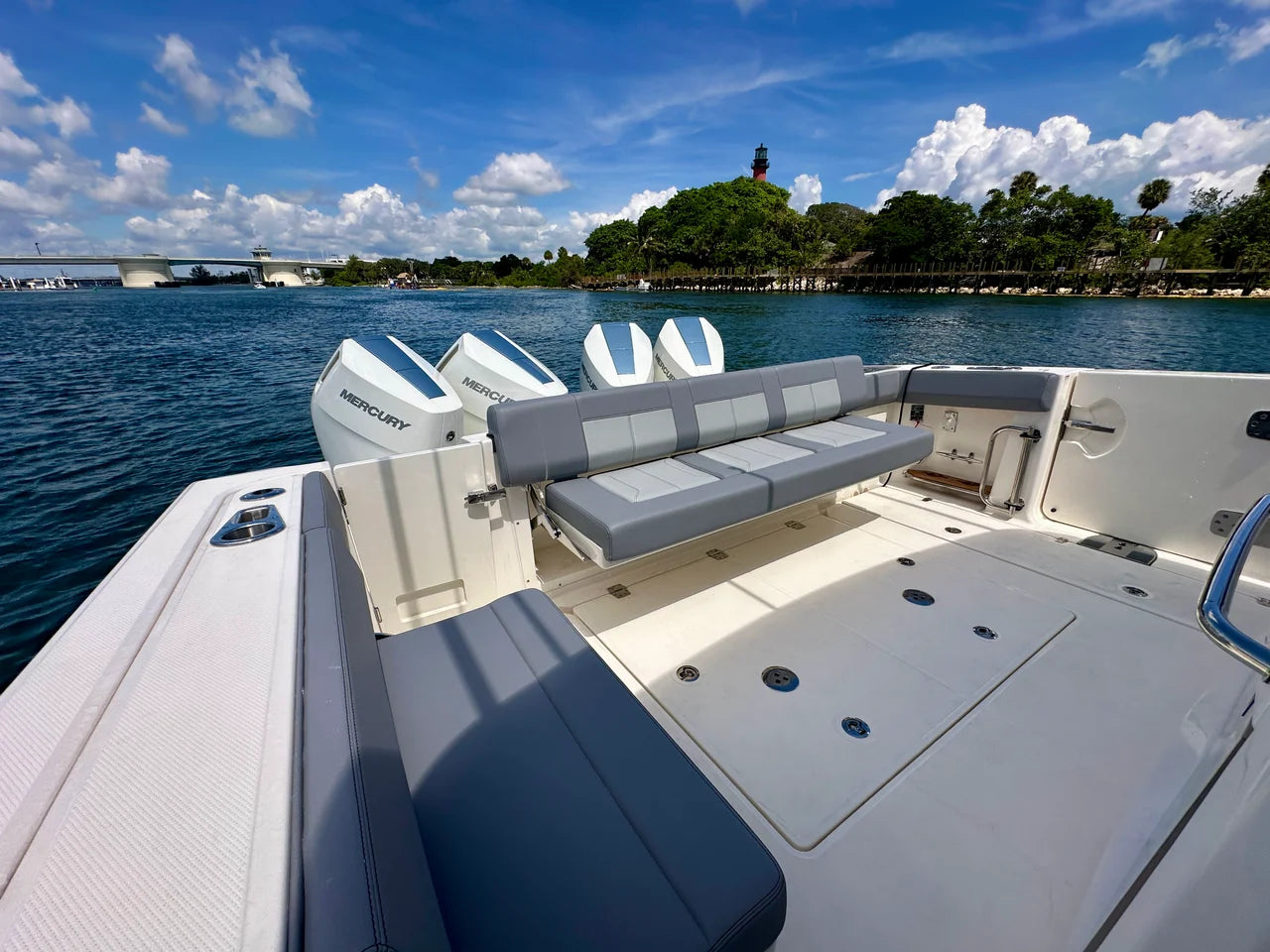 2026 Boston Whaler 420 Outrage 42.0 feet, Jupiter, Florida #4