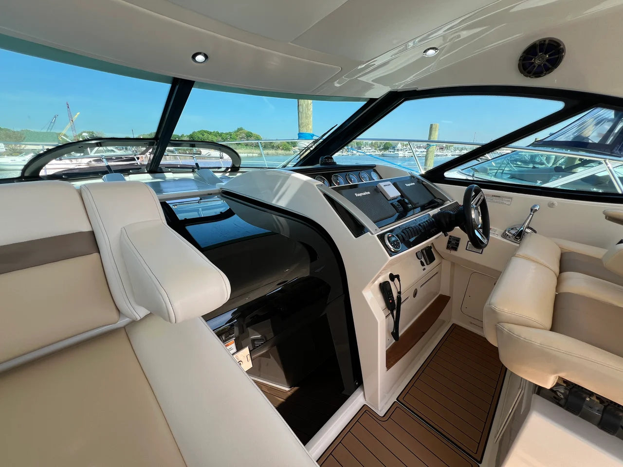 2015 Sea Ray 410 Sundancer 41.0 feet, Huntington, NY #29