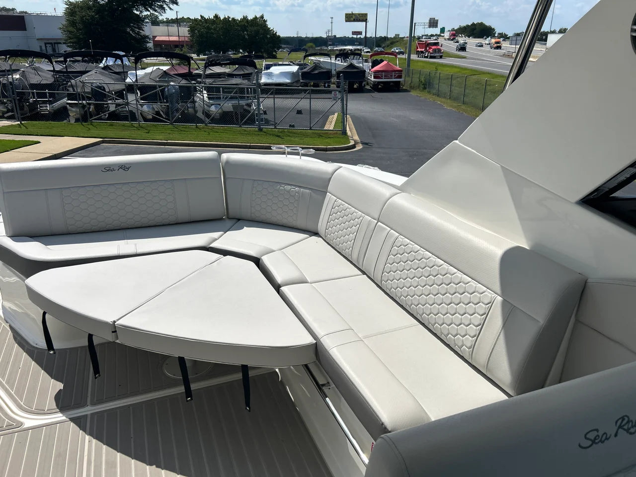 2027 Sea Ray Sundancer 320 32.0 feet, Greenville, SC #13