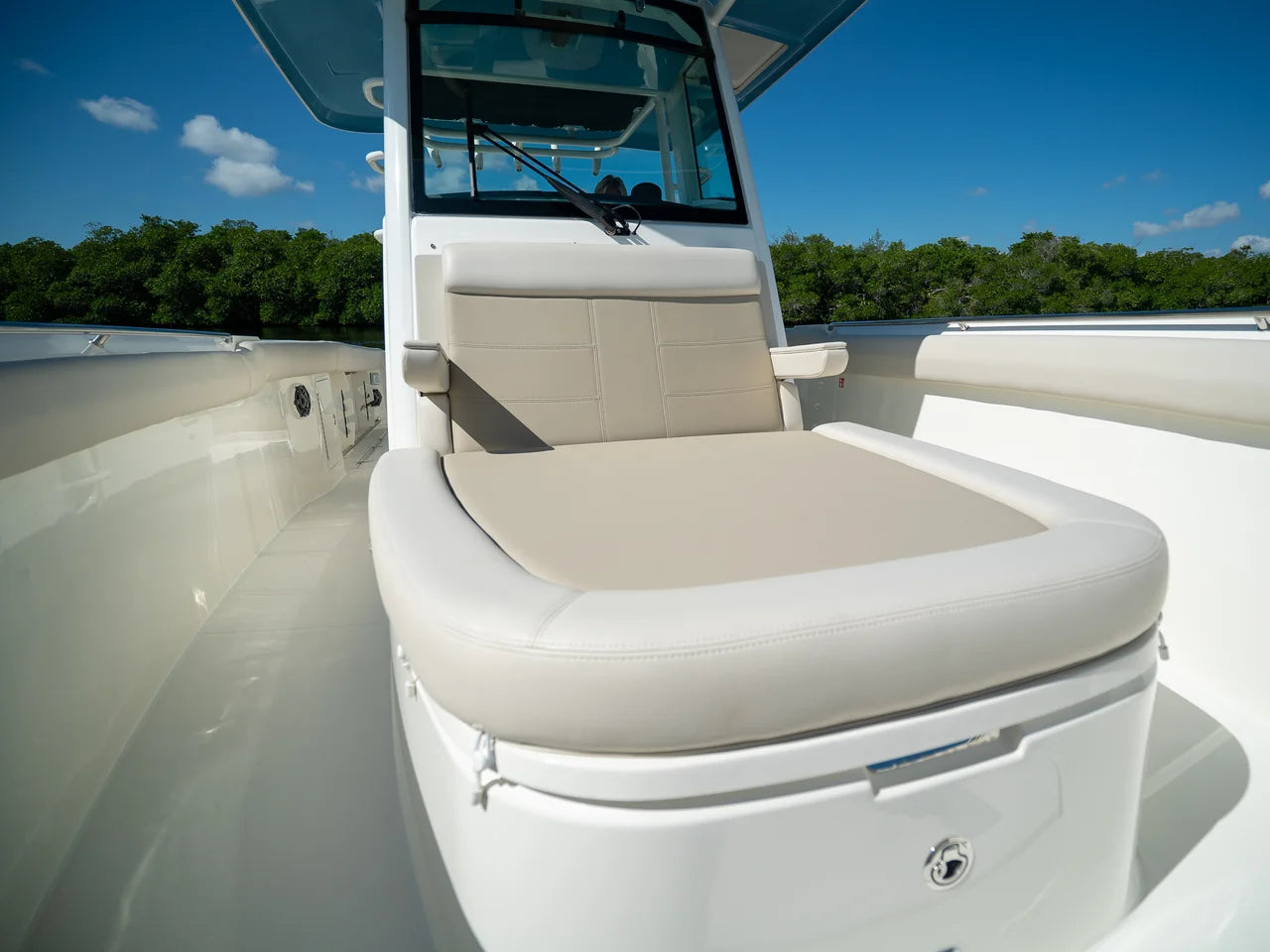 2026 Boston Whaler 330 Outrage 33.0 feet, Fort Myers, FL #17